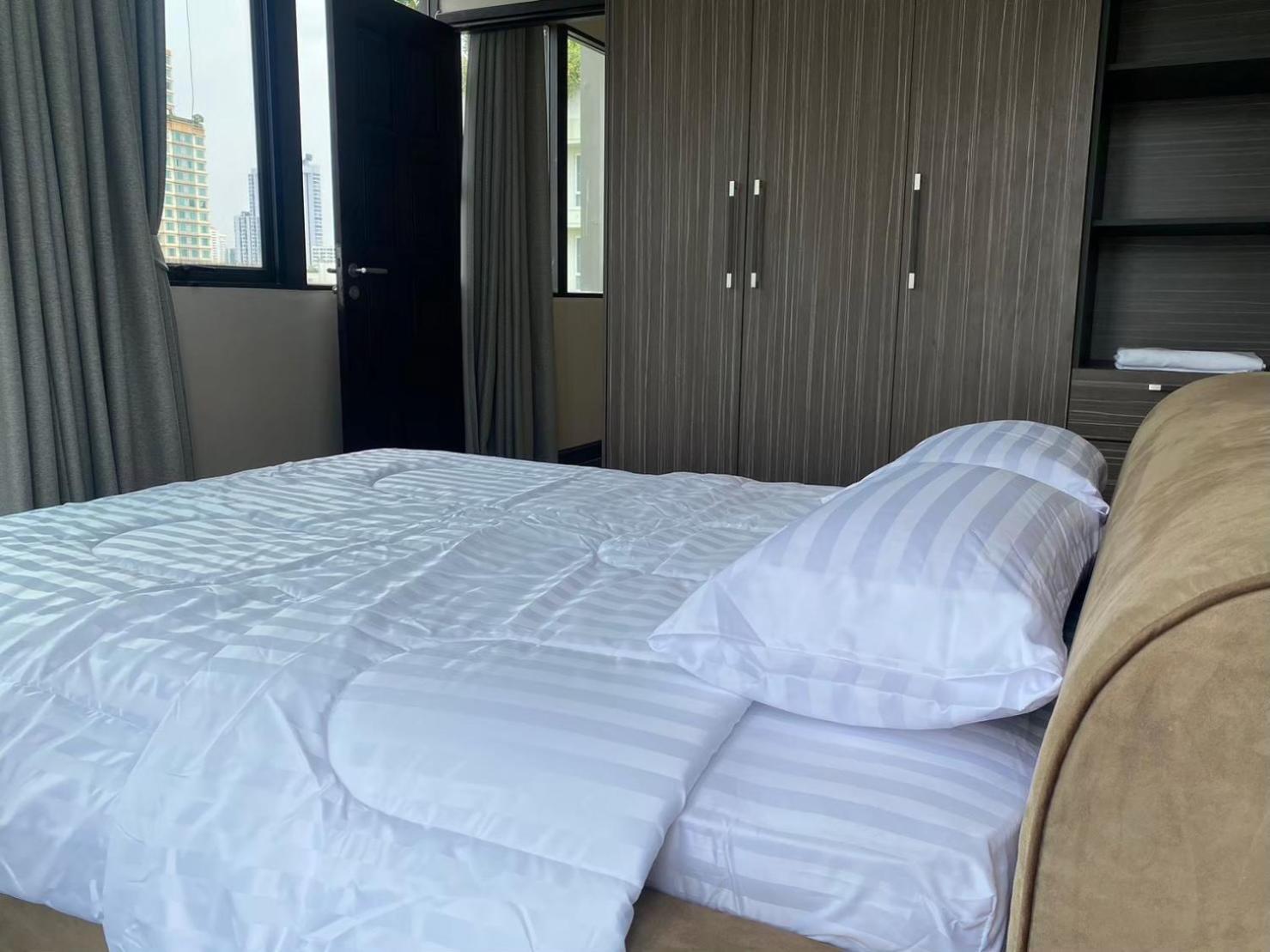 W8 Condo, Top Floor Luxe 3 Bedroom Penthouse, Hip Central Bangkok Area, 5 Mins From Thonglo Bts Station Banguecoque Exterior foto